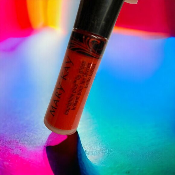 Rock N Red Nourishine Lip Gloss - Mary Kay - Picture 5 of 5